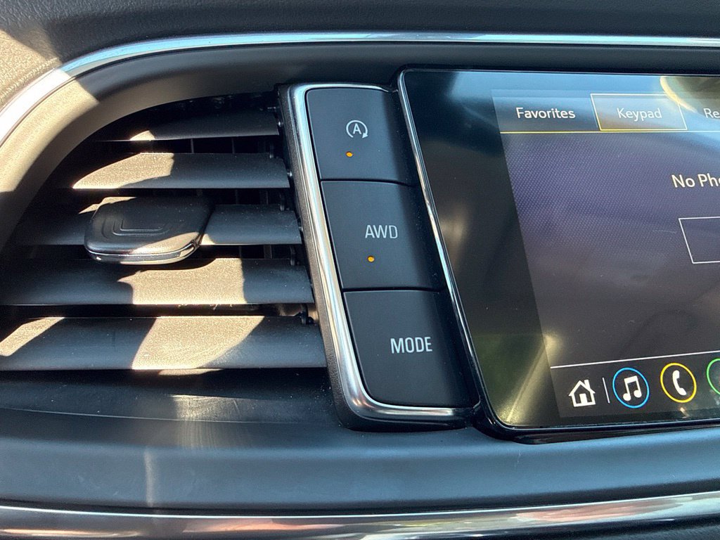 Used 2024 Buick Enclave Avenir w/ Avenir Technology Package AWD/4WD image 32