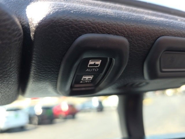 Used 2023 Jeep Wrangler Unlimited Sahara w/ Cold Weather Group image 33