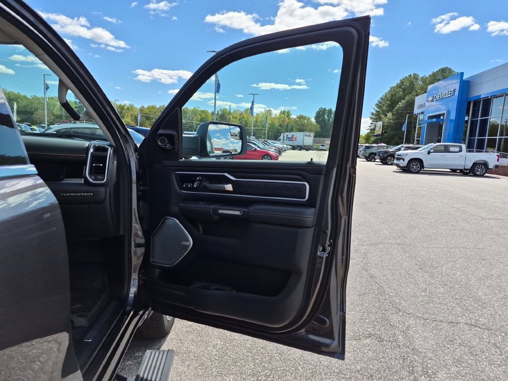 Used 2026 RAM 1500 Tungsten AWD/4WD image 35