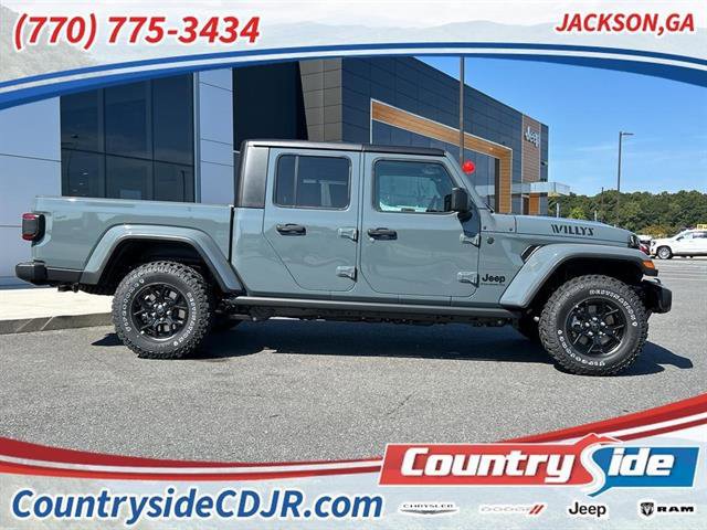 New 2025 Jeep Gladiator Willys image 2