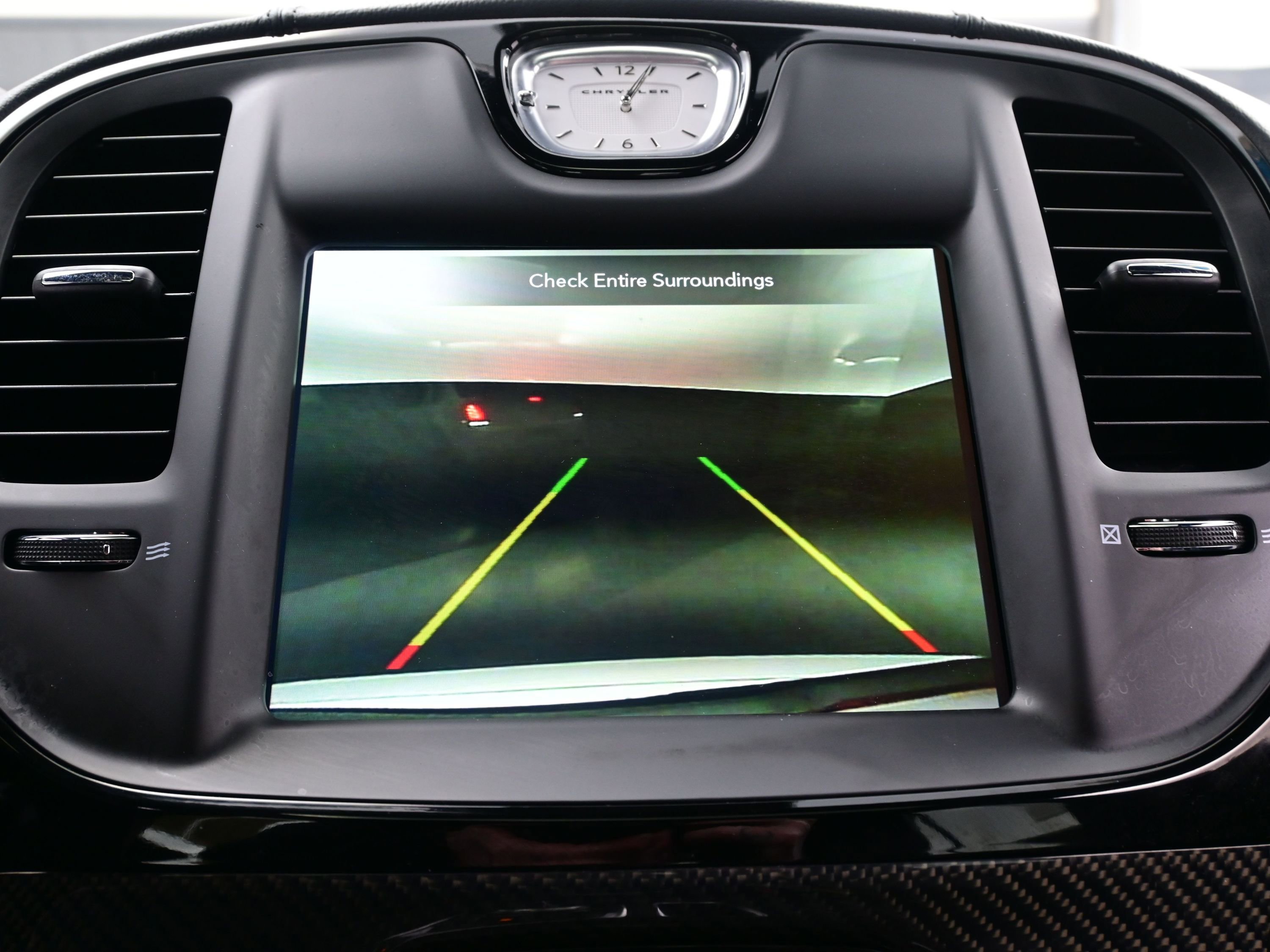 Used 2023 Chrysler 300 C image 20