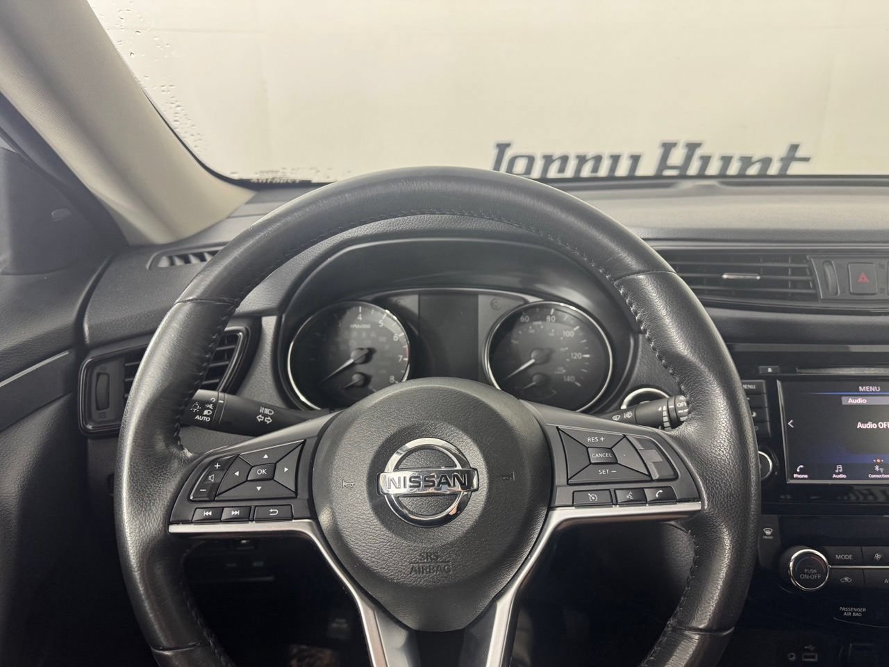 Used 2018 Nissan Rogue SV FWD image 15