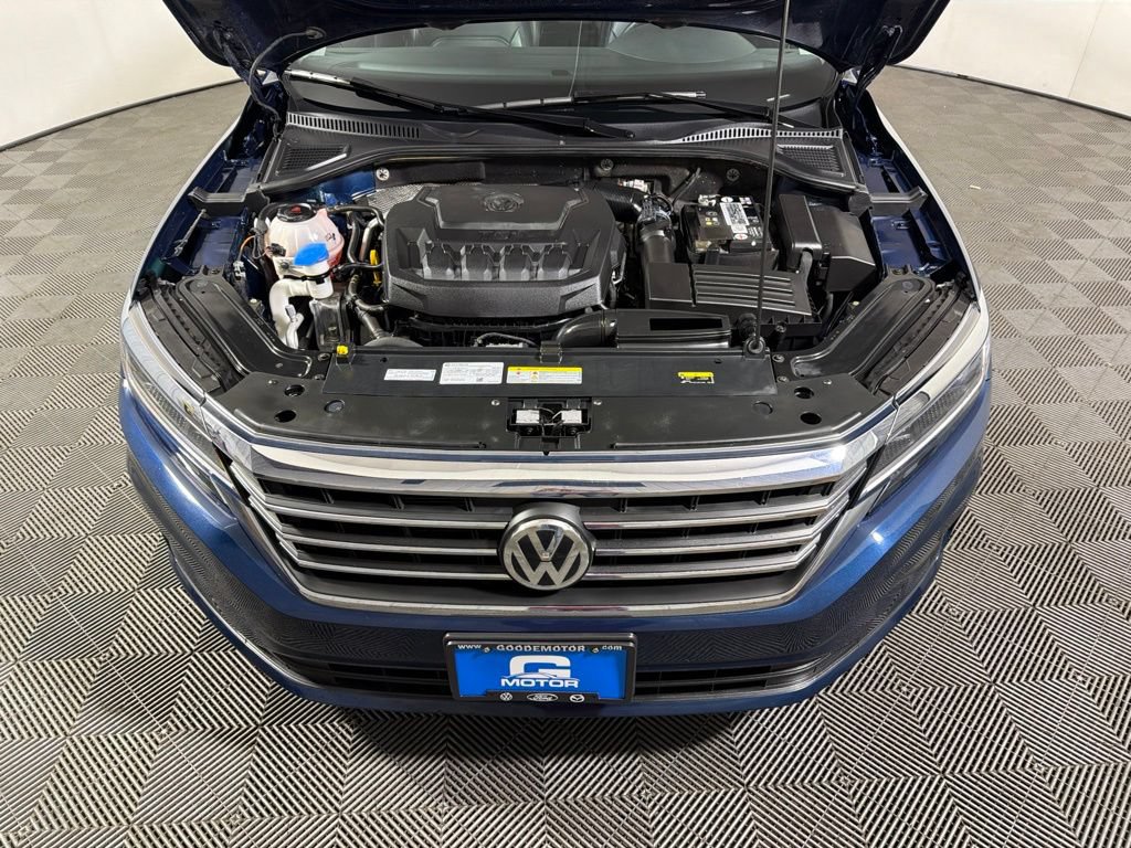 Certified 2022 Volkswagen Passat 2.0T SE FWD image 25