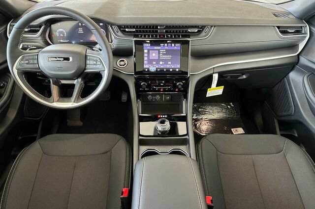 New 2026 Jeep Grand Cherokee Laredo X AWD/4WD image 10