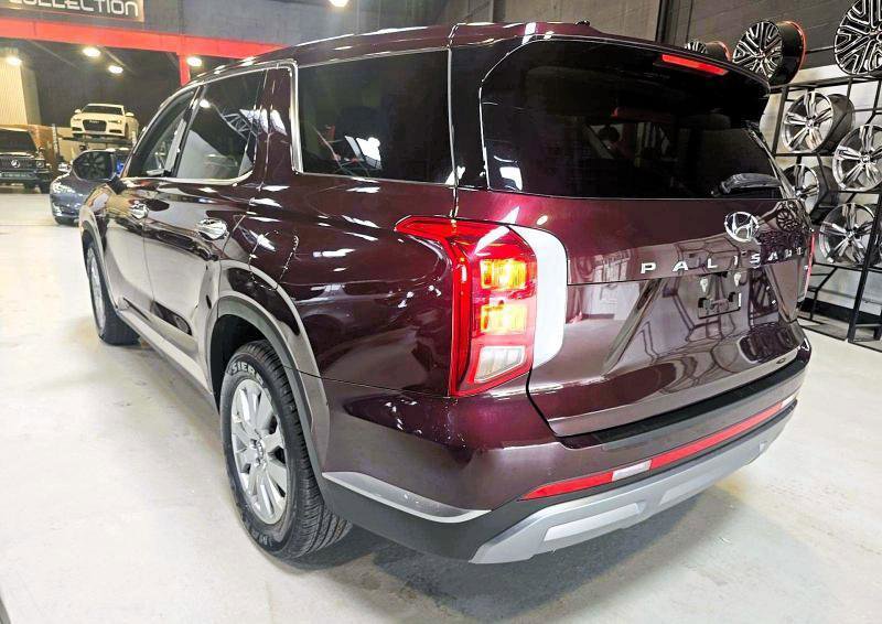 Used 2020 Hyundai Palisade SE FWD image 3