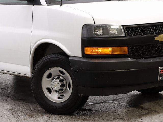 Used 2021 Chevrolet Express 2500 w/ Driver Convenience Package image 3