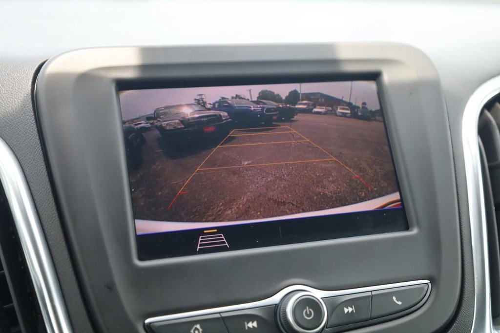 Used 2021 Chevrolet Equinox LS FWD image 15