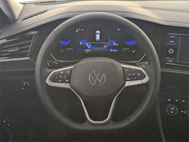 Certified 2022 Volkswagen Jetta SE w/ Panoramic Sunroof Package image 8