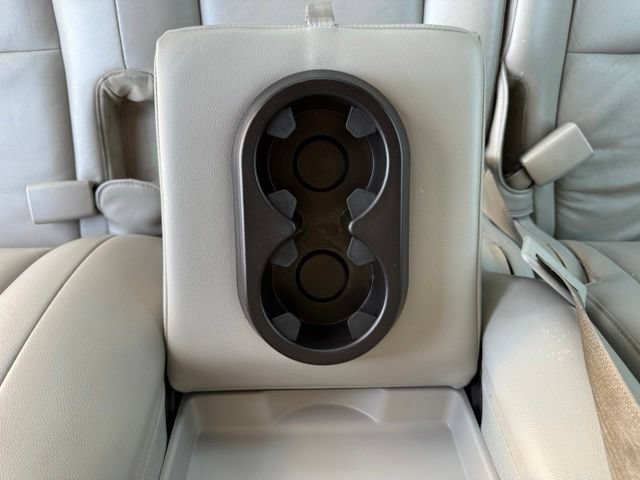 Used 2012 GMC Yukon 4WD Hybrid image 11