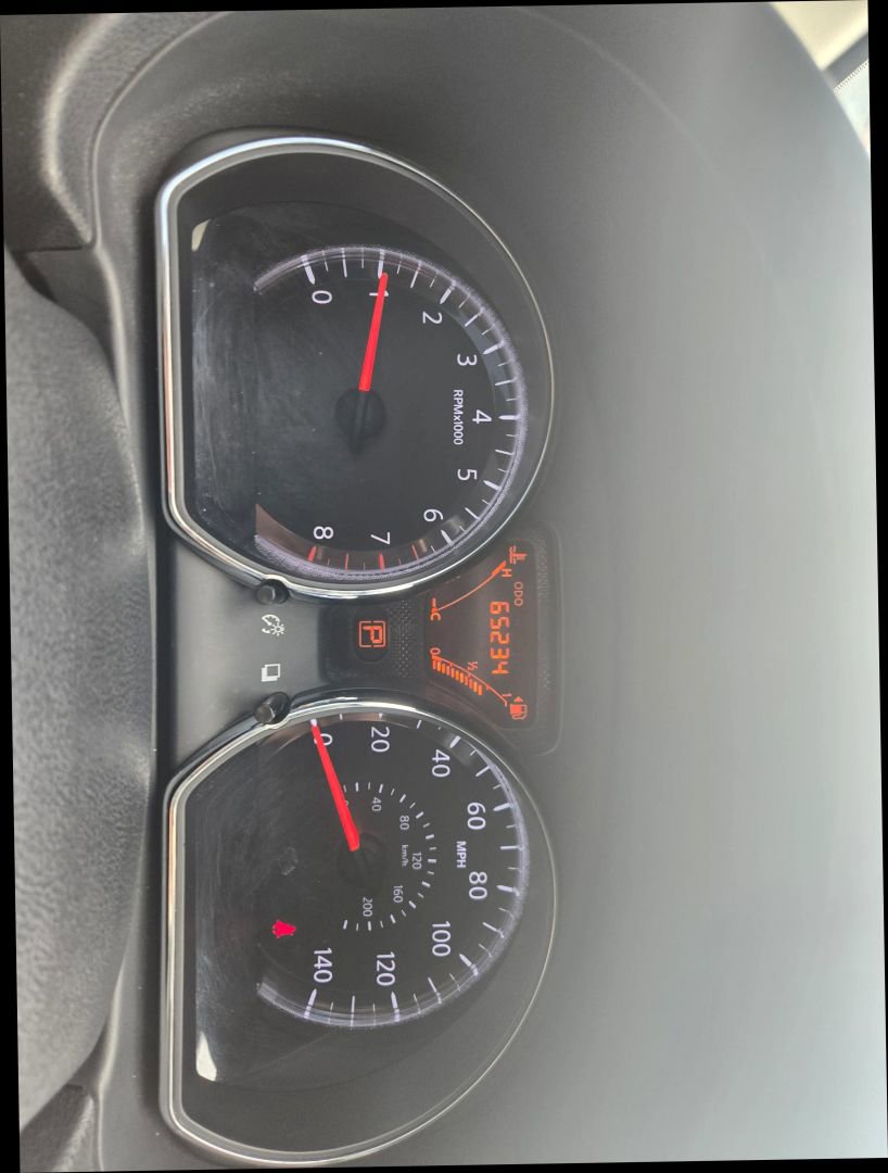 Used 2014 Nissan Versa Note SV w/ Sport Value Package image 23