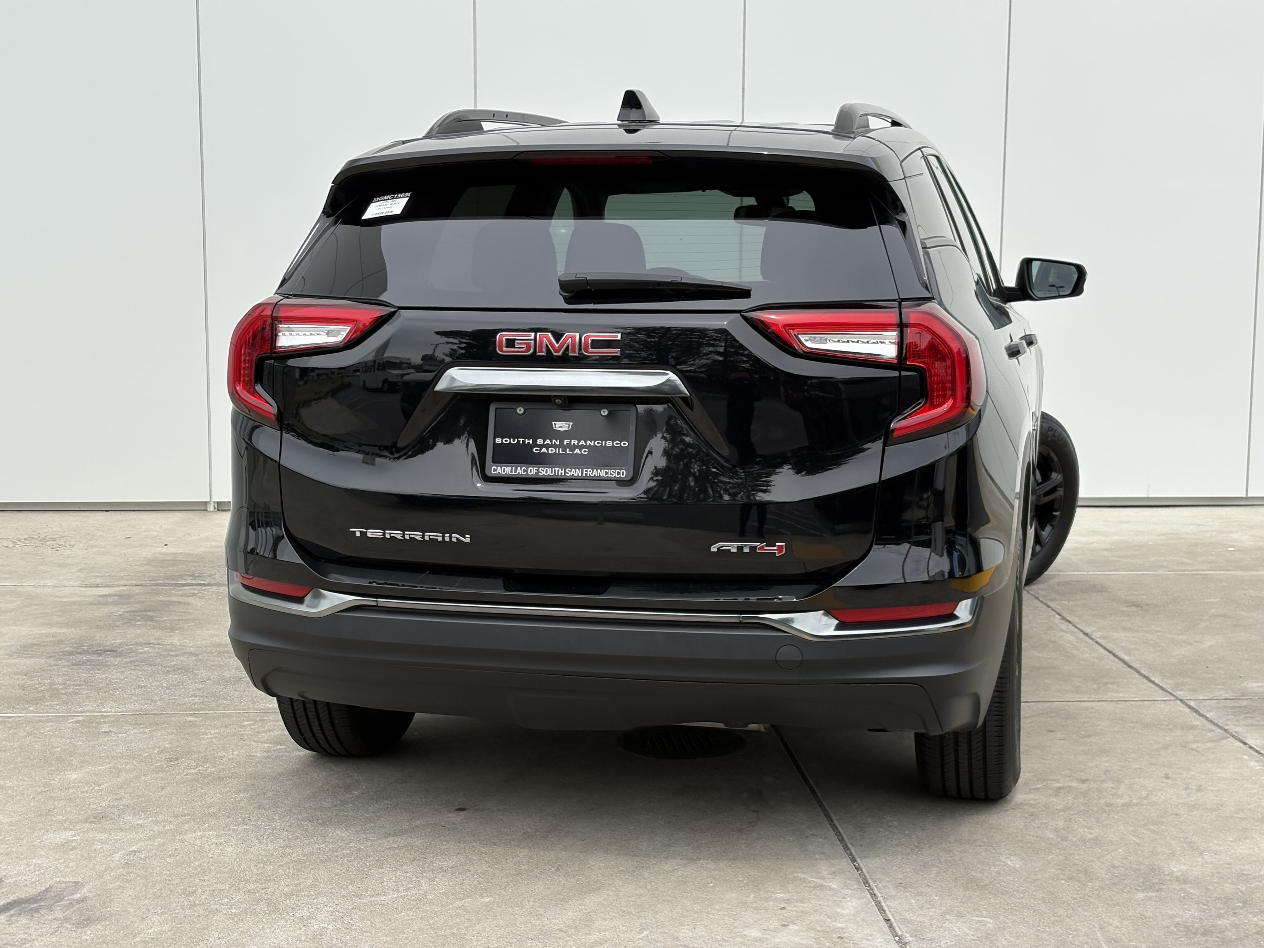 Used 2023 GMC Terrain AT4 AWD/4WD image 7