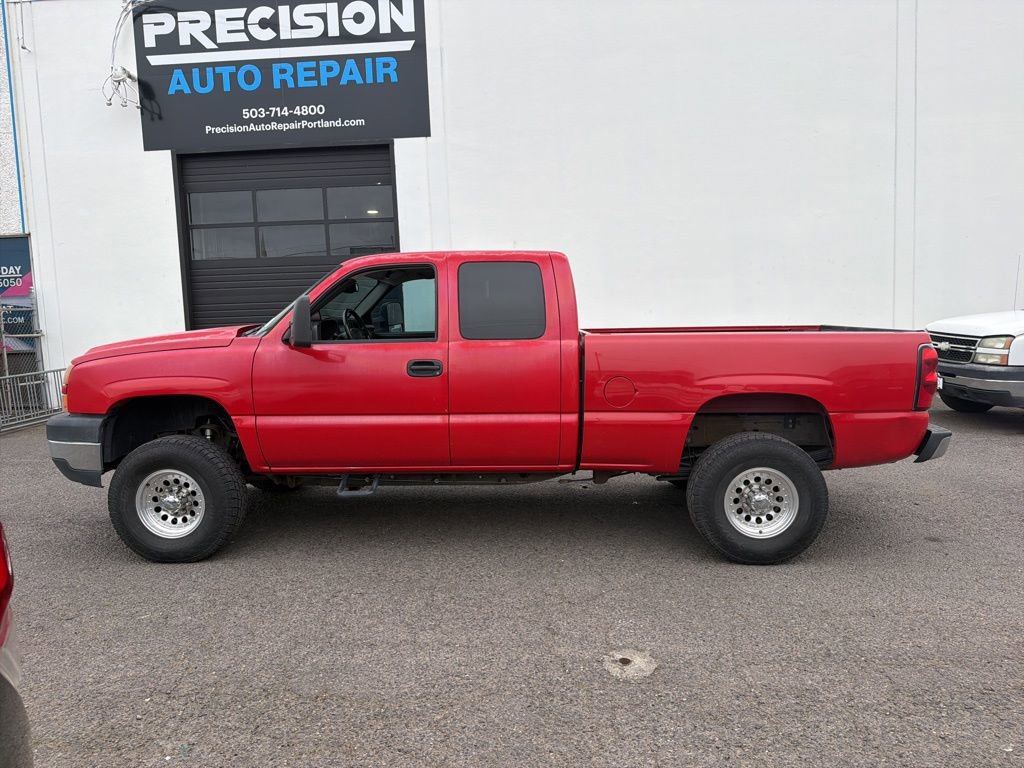 Used 2006 Chevrolet Silverado 2500 LT w/ Skid Plate Package image 2