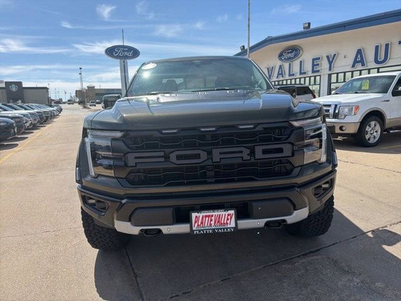 Used 2025 Ford F150 Raptor image 2