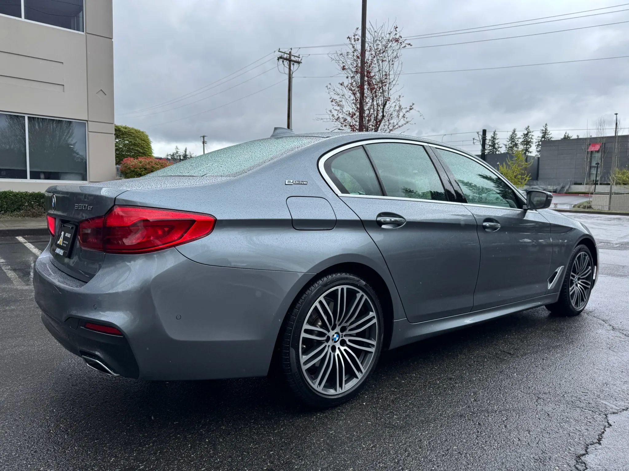 Used 2018 BMW 530e xDrive image 10