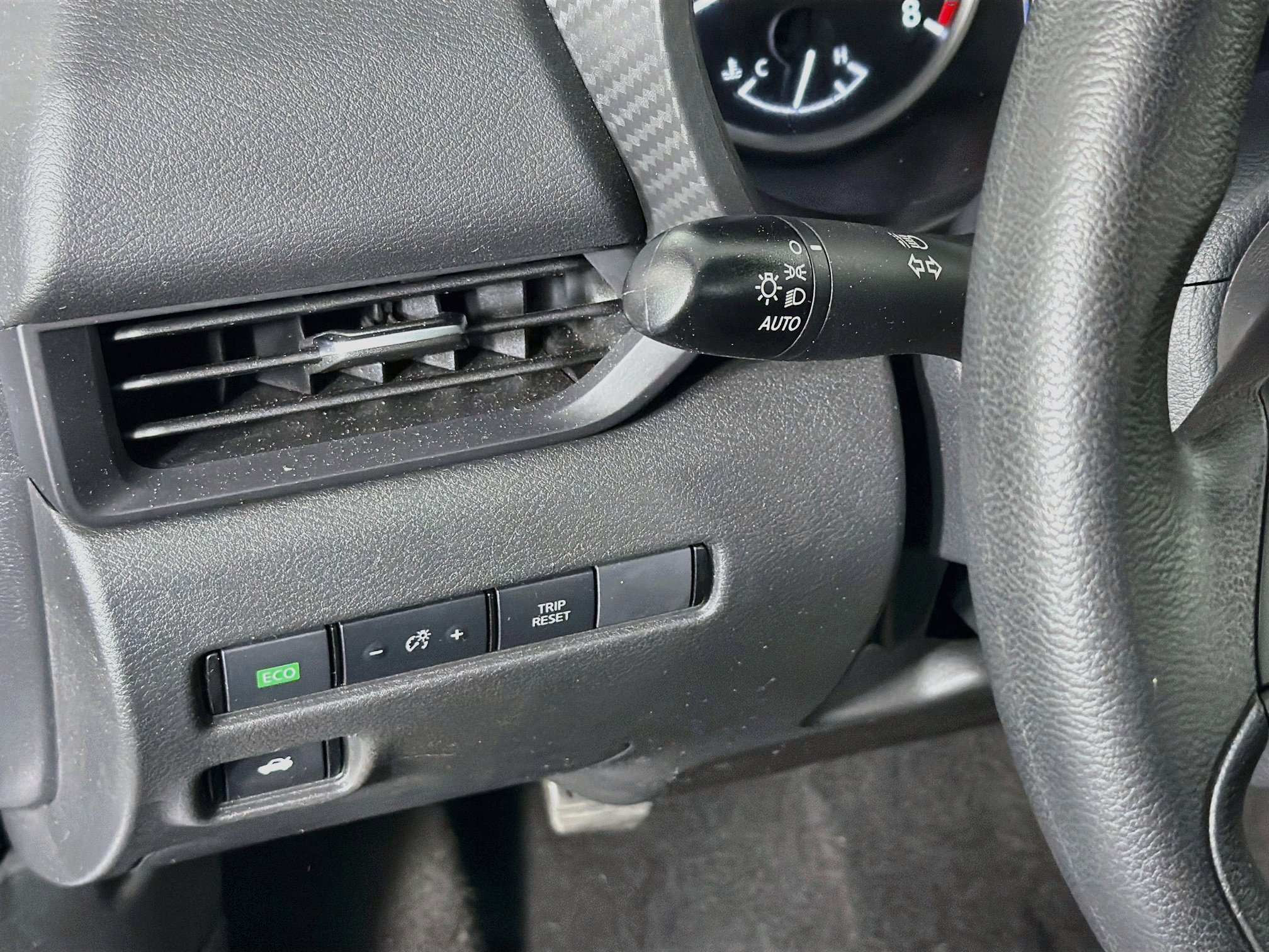 Used 2025 Nissan Sentra S FWD image 17