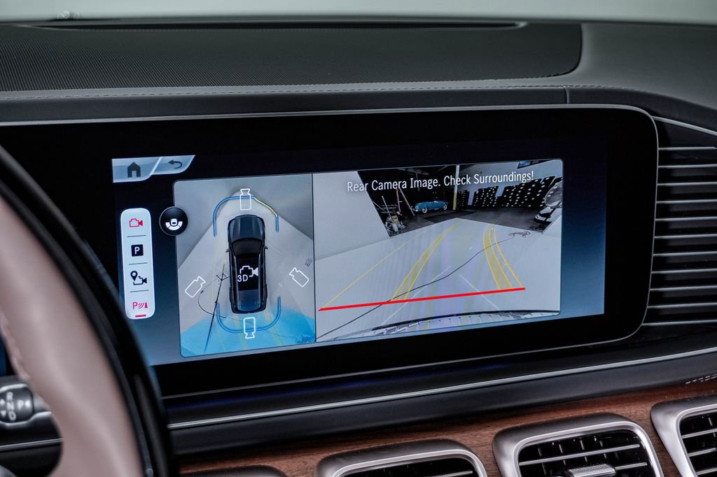 Used 2026 Mercedes-Benz Maybach GLS 600 4MATIC image 31