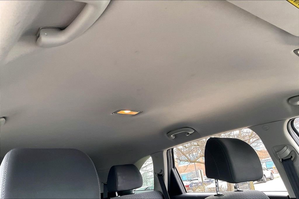 Used 2017 Kia Sorento LX image 25