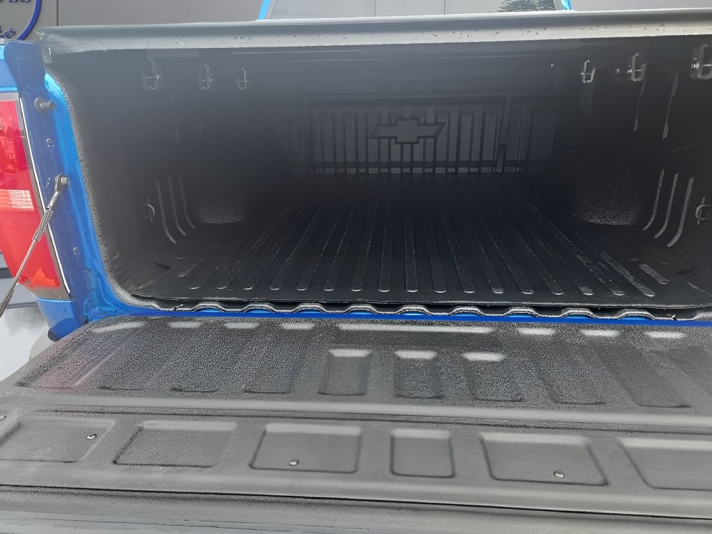 Used 2022 Chevrolet Colorado Z71 AWD/4WD image 8