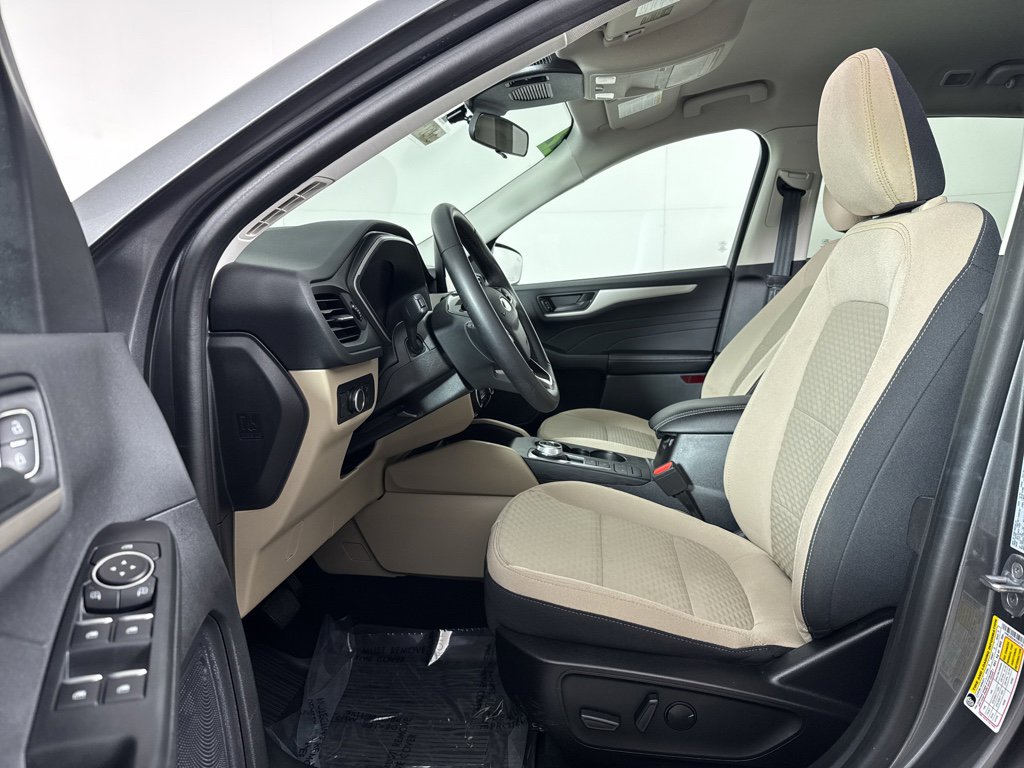 Used 2022 Ford Escape SE w/ Convenience Package image 4