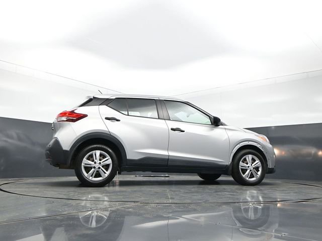 Used 2020 Nissan Kicks S FWD image 29