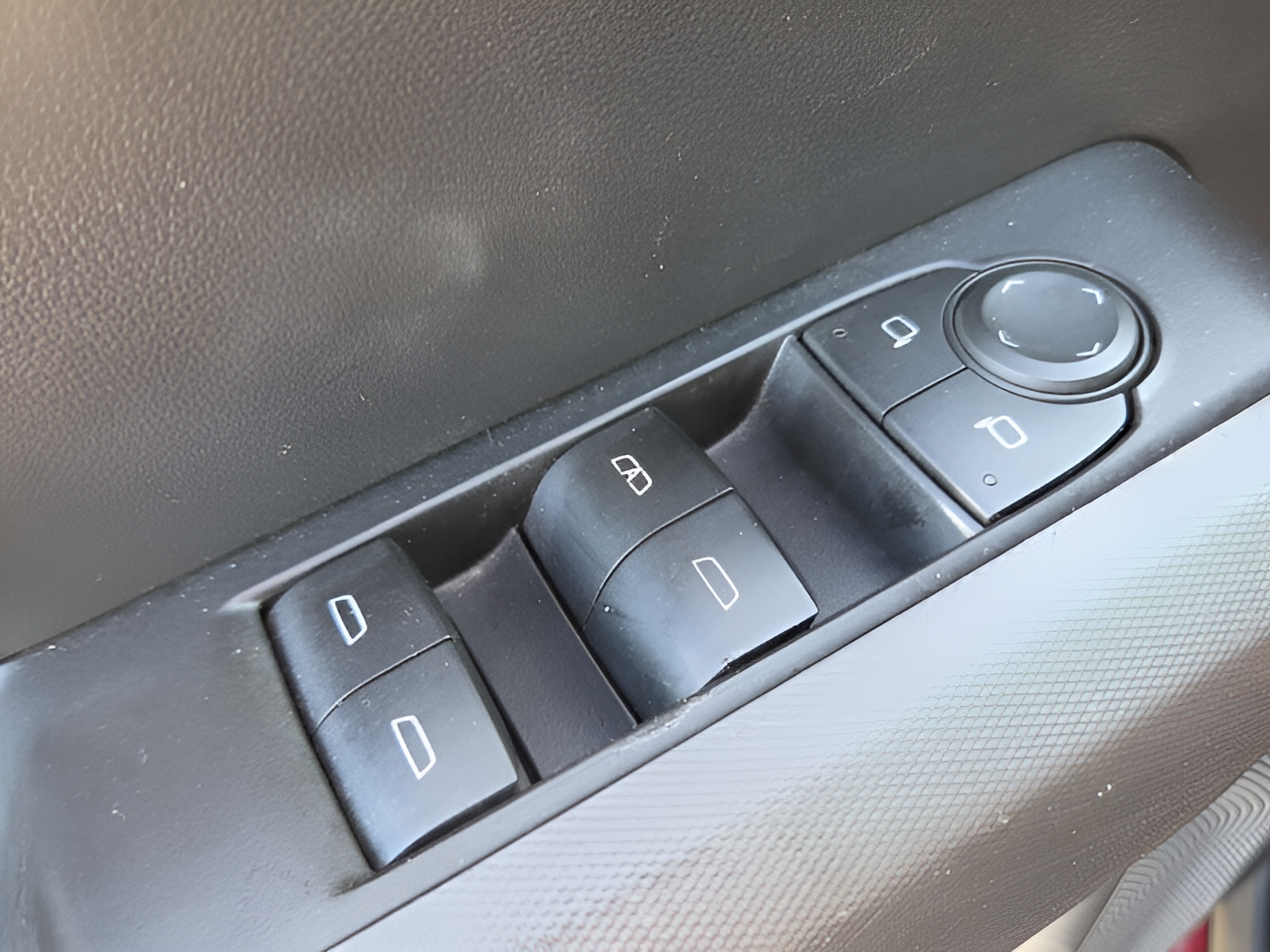 Certified 2023 Chevrolet Colorado Trail Boss w/ Advanced Trailering Package AWD/4WD image 29