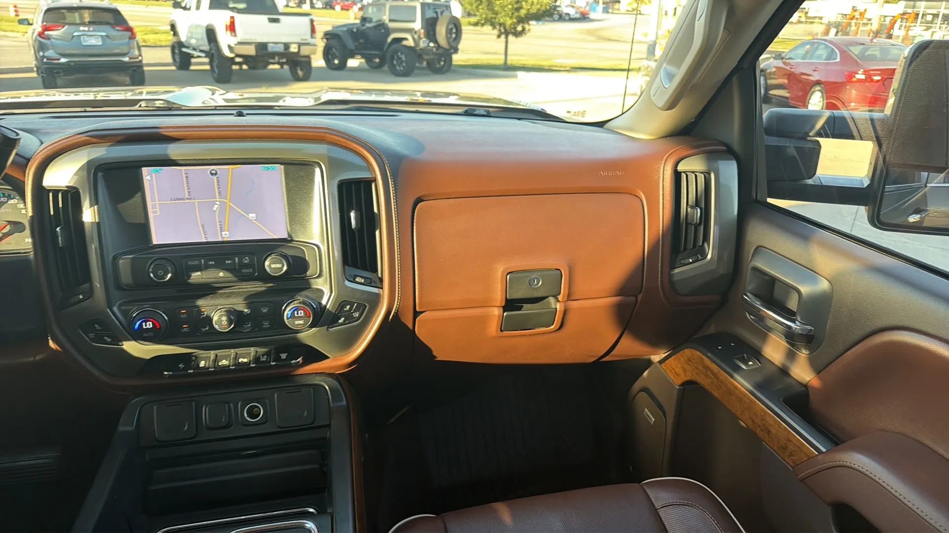 Used 2015 Chevrolet Silverado 2500 High Country w/ Duramax Plus Package AWD/4WD image 75