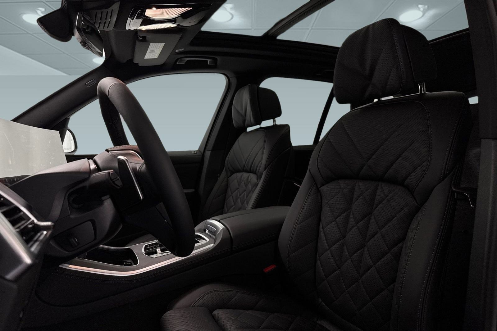 Used 2026 BMW X5 sDrive40i w/ Climate Comfort Package RWD image 14