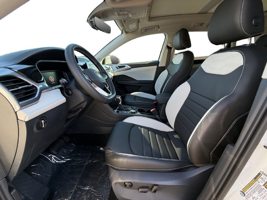 New 2027 Volkswagen Taos SEL AWD/4WD image 9