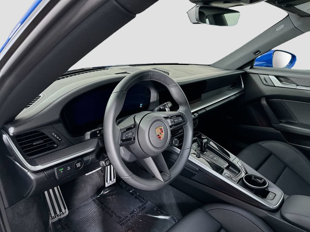 Certified 2025 Porsche 911 Carrera RWD image 4