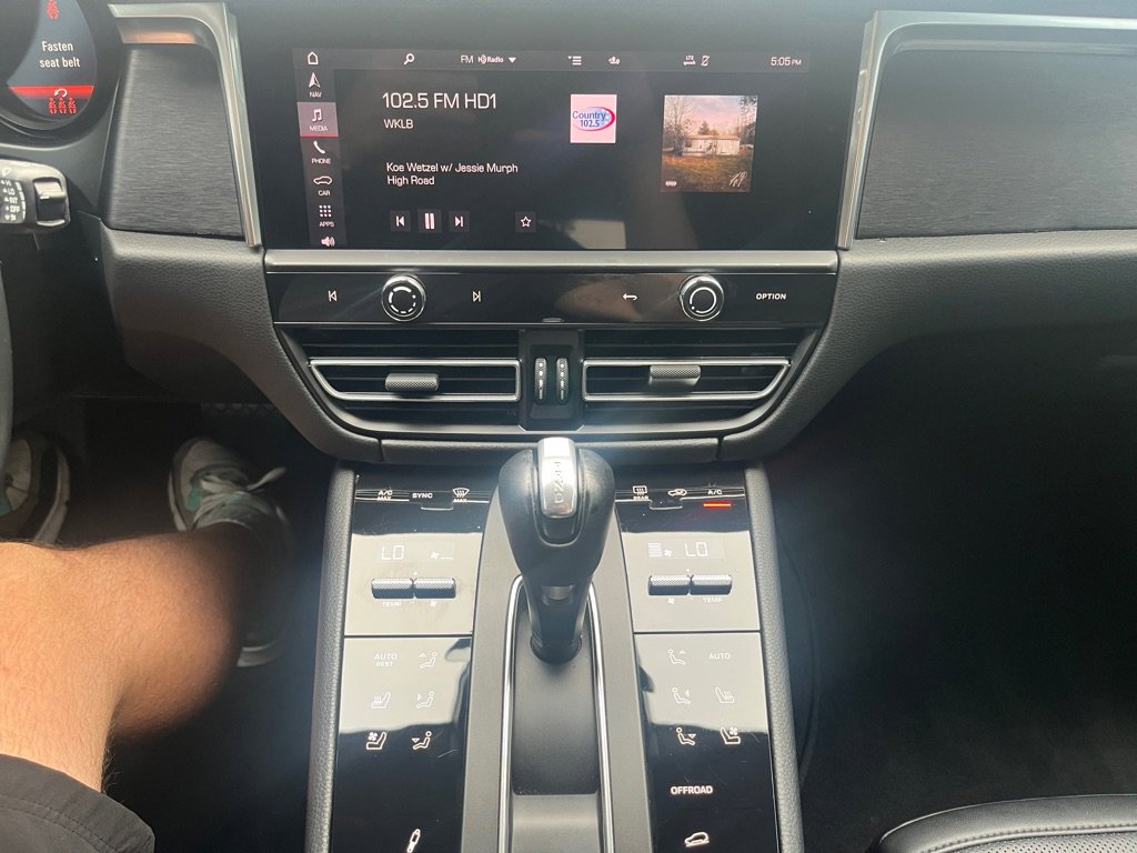 Used 2024 Porsche Macan GTS image 23