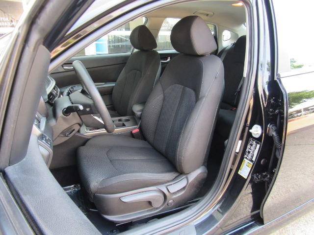 Used 2019 Kia Optima LX image 13