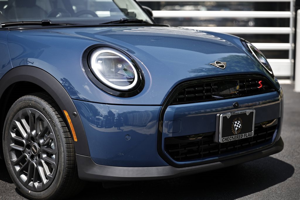 New 2025 MINI Cooper S image 2