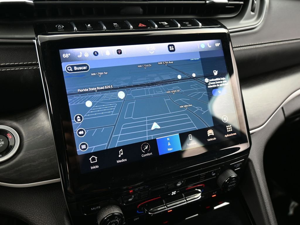 Used 2023 Jeep Grand Cherokee L Limited image 21