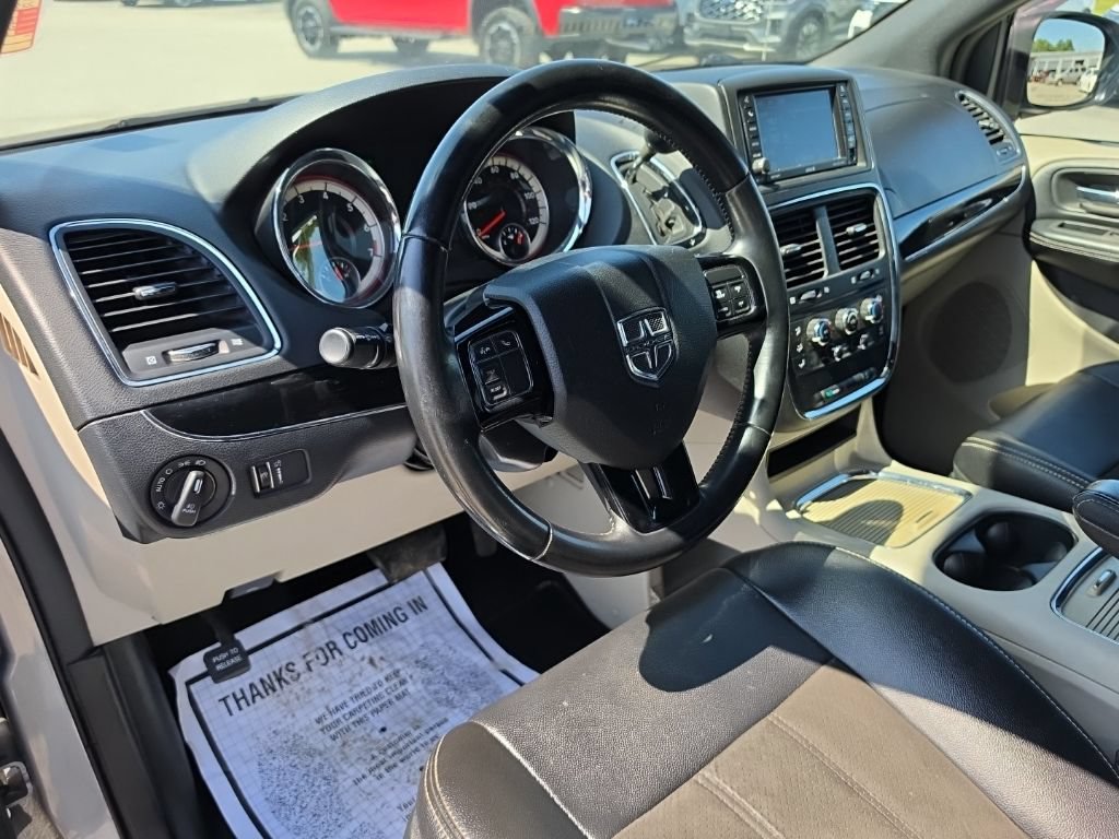 Certified 2019 Dodge Grand Caravan SXT FWD image 15