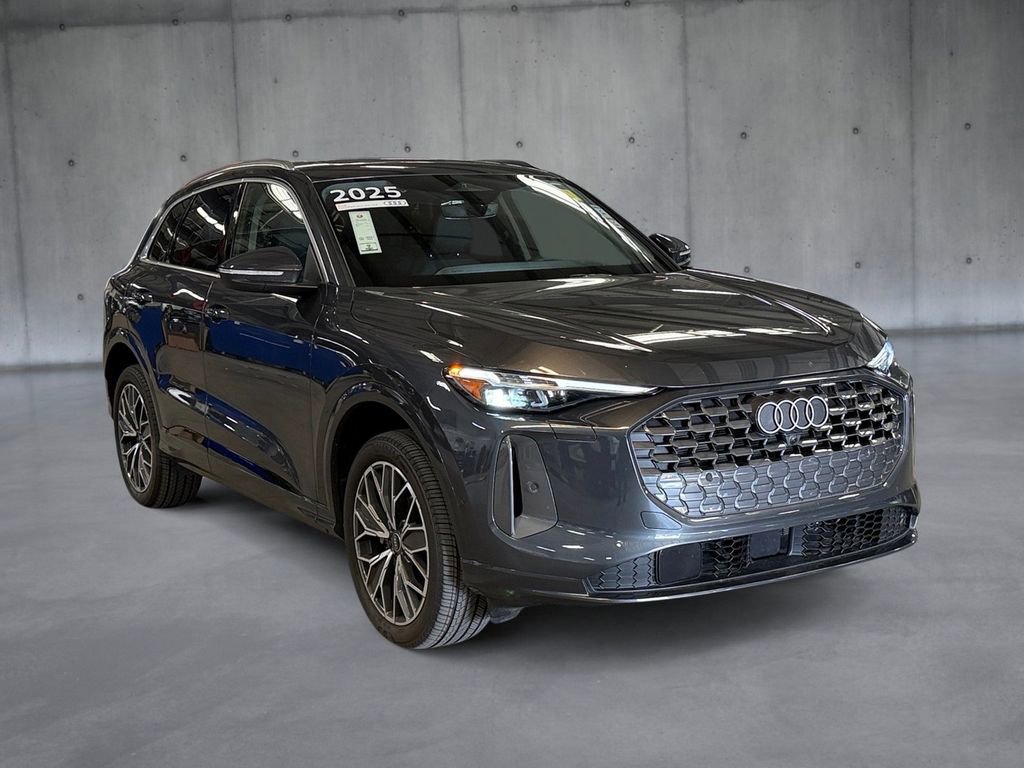 Used 2025 Audi Q5 Premium Plus w/ Premium Plus image 7