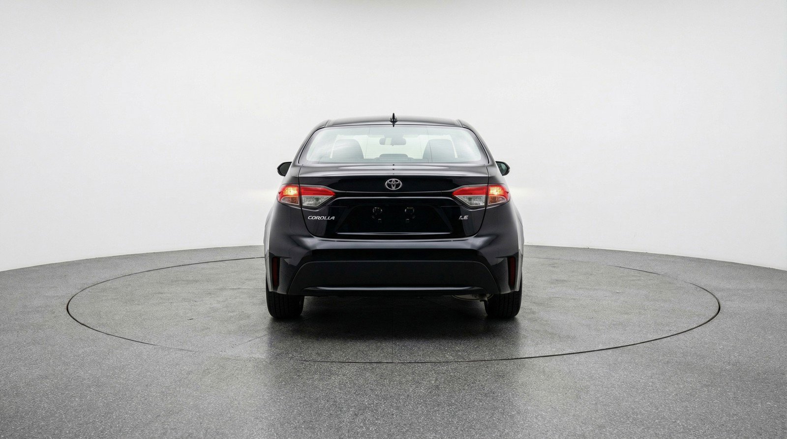 Used 2025 Toyota Corolla LE FWD image 7