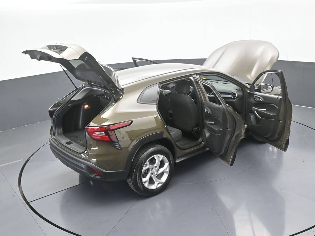 Used 2024 Chevrolet Trax LS w/ LS Convenience Package FWD image 63