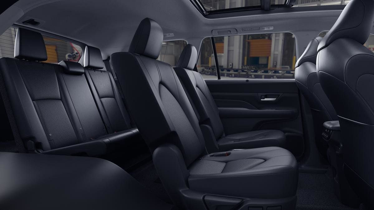 New 2026 Toyota Grand Highlander FWD image 21