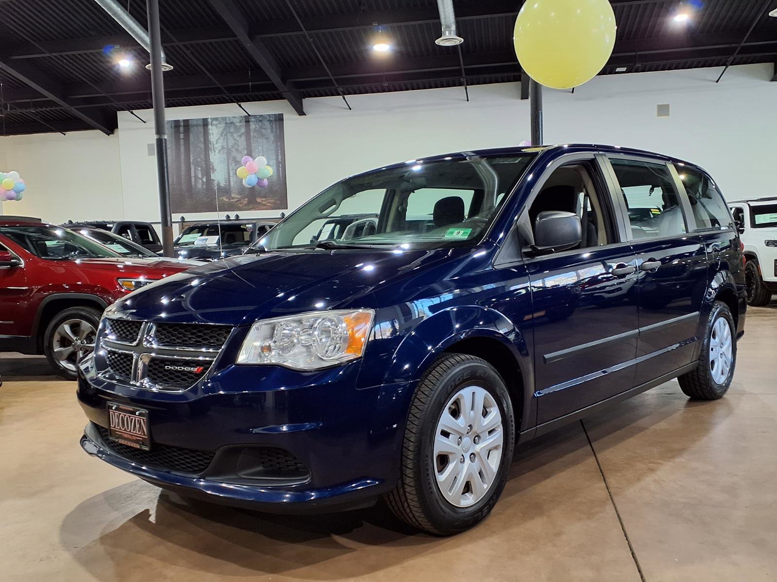 Used 2014 Dodge Grand Caravan SE image 3
