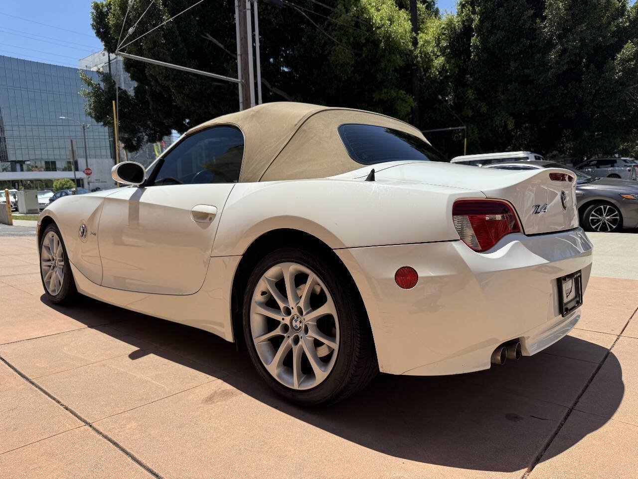 Used 2006 BMW Z4 3.0i RWD image 27