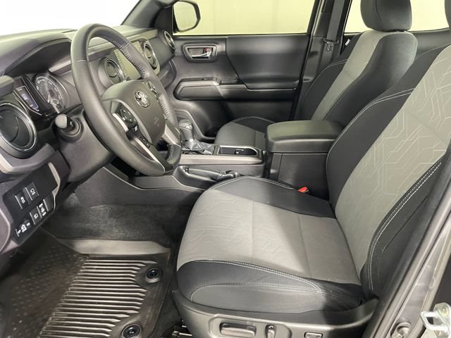 Used 2023 Toyota Tacoma TRD Off-Road w/ Advanced Technology Package AWD/4WD image 2