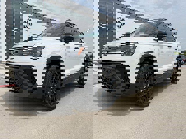 New 2025 Volkswagen Taos SE video 2