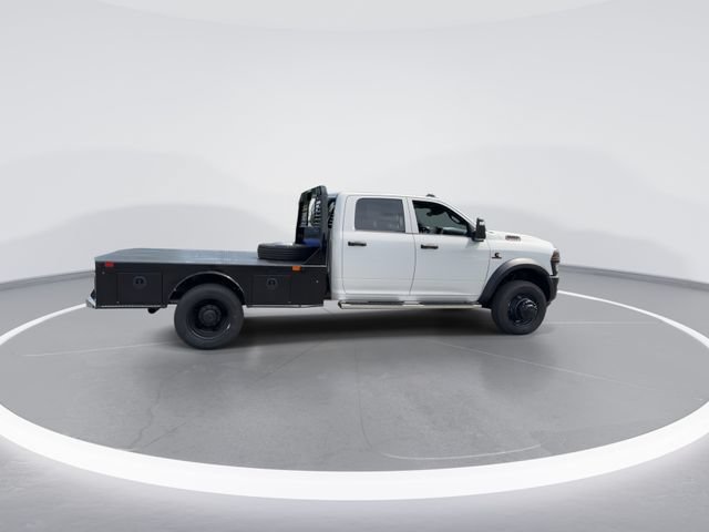 New 2026 RAM 5500 Tradesman AWD/4WD image 9