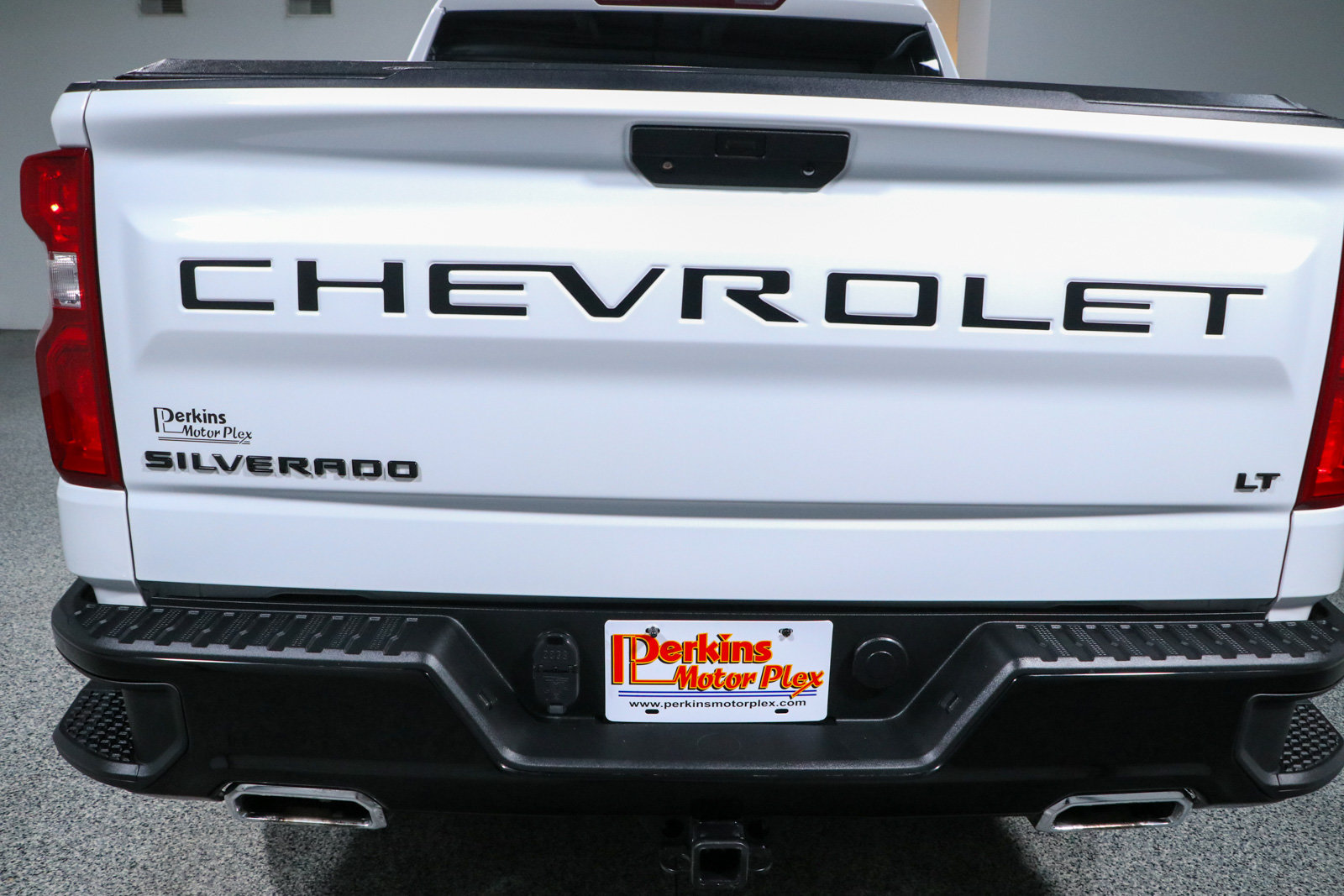 Used 2021 Chevrolet Silverado 1500 LT Trail Boss w/ Bed Protection Package AWD/4WD image 8