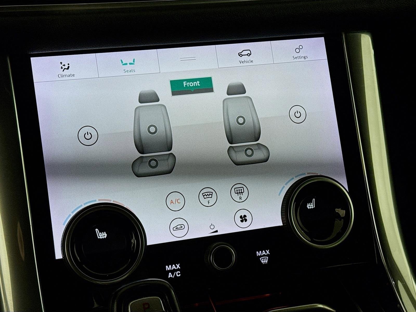 Used 2020 Land Rover Range Rover Sport HSE image 24