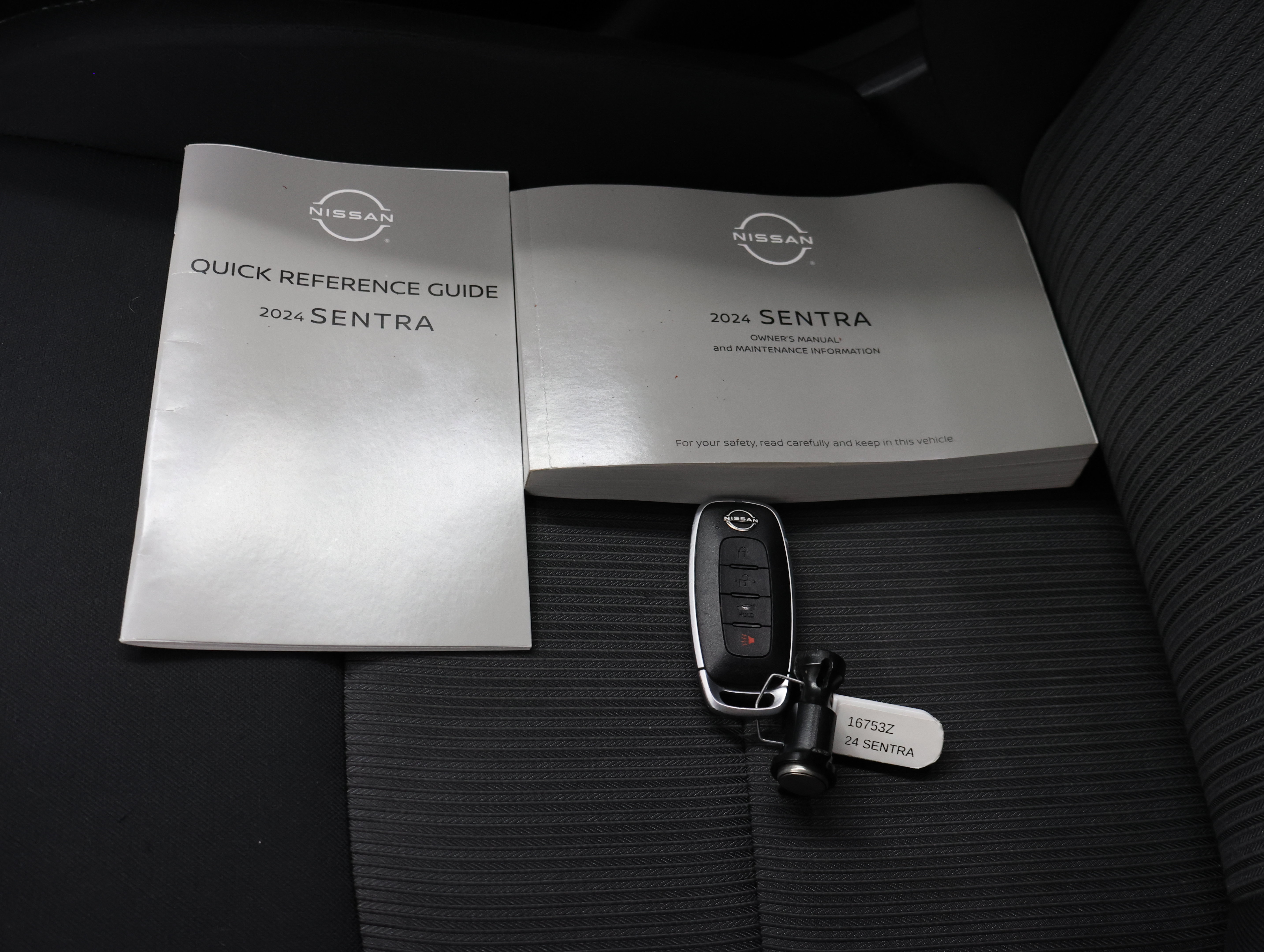 Used 2024 Nissan Sentra SV FWD image 60