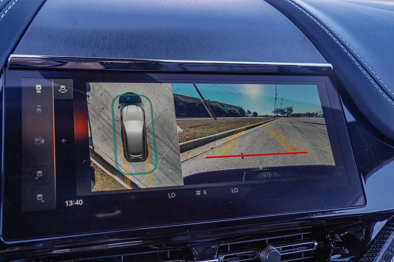 New 2026 Aston Martin DBX 707 image 20