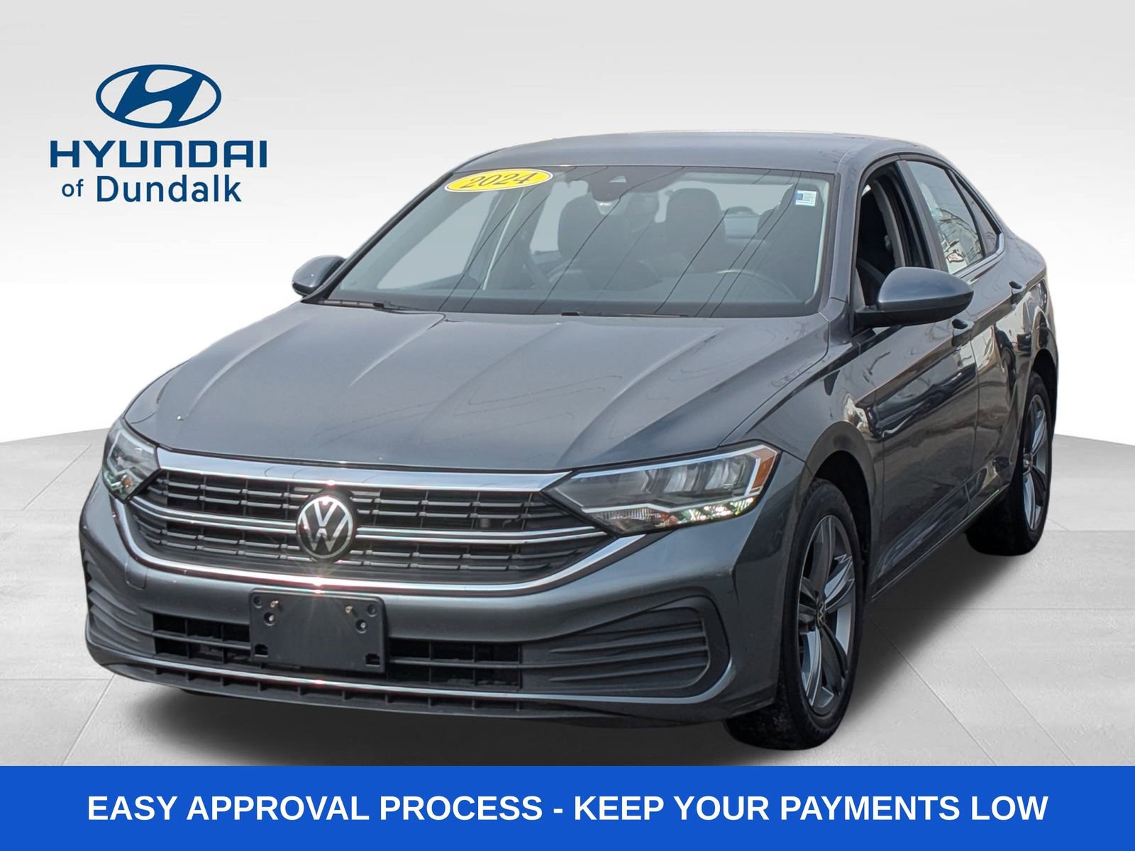 Used 2024 Volkswagen Jetta SE image 1