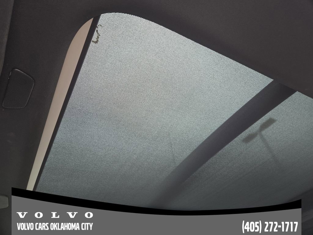 Certified 2023 Volvo XC90 B6 Ultimate w/ Protection Package Premier image 24