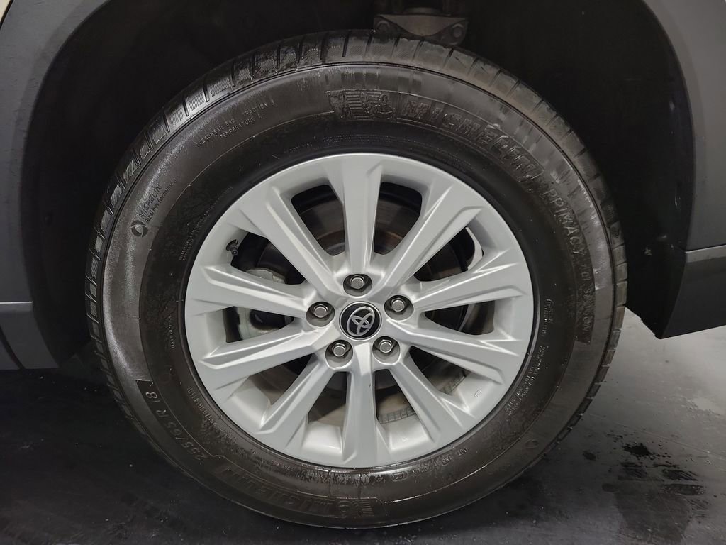 Used 2024 Toyota Grand Highlander XLE AWD/4WD image 10